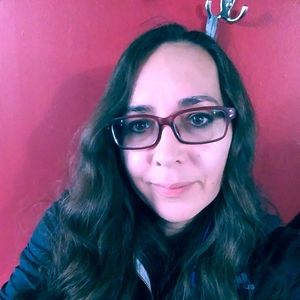 Meet your Posher, Carla